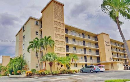 720 E Ocean Ave
