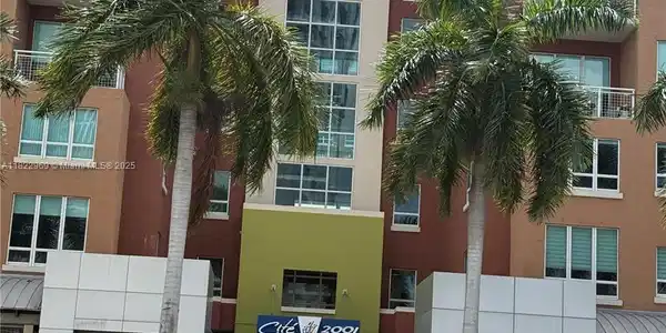 2001 Biscayne Blvd