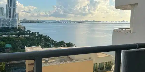 1717 N Bayshore Dr
