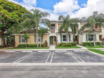 994 NE 42nd Pl