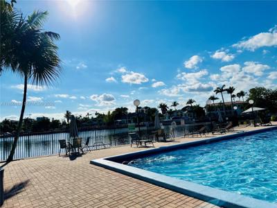 851 Three Islands Blvd