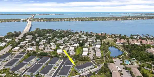 1875 SE Ocean Cove