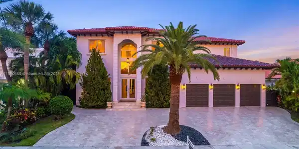 13255 Biscayne Bay Ter