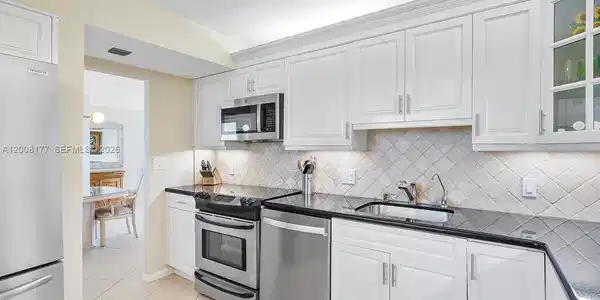 400 Ocean Trail Way