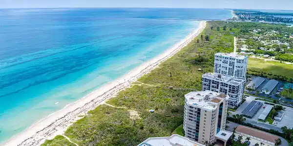 Image 4: 41-web-or-mls-2900-n-hwy-a1a-2d