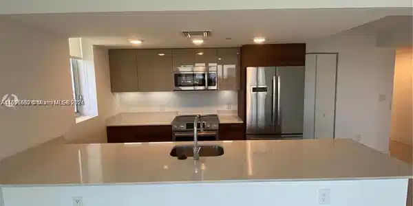 9261 E Bay Harbor Dr