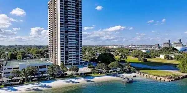 5600 N Flagler