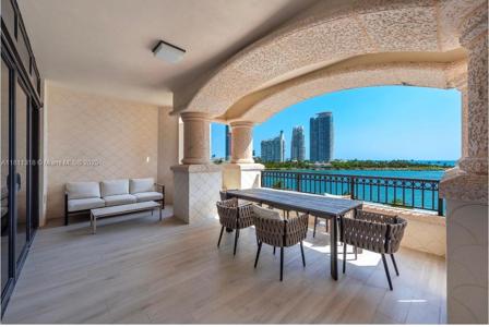 7055 Fisher Island Dr