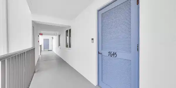 Image 2: 2400 S Ocean Dr 7645