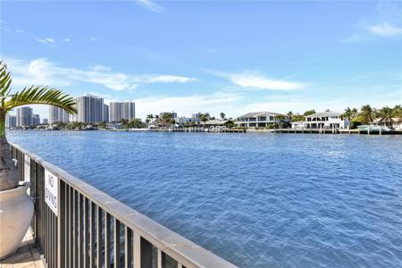 2017 S Ocean Dr