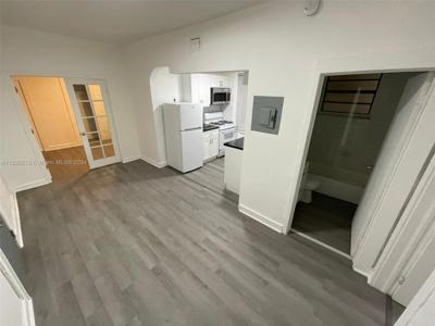 7149 Bay Dr