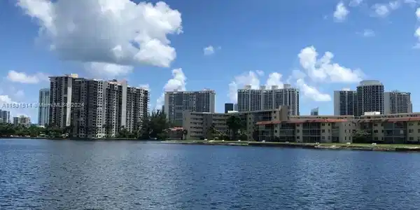 3030 Marcos Dr