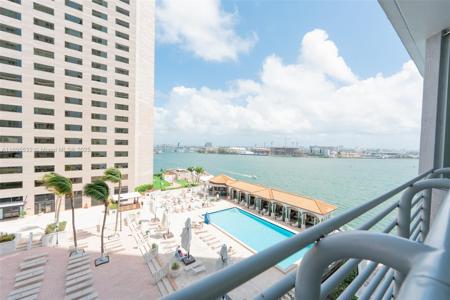 335 S Biscayne Blvd