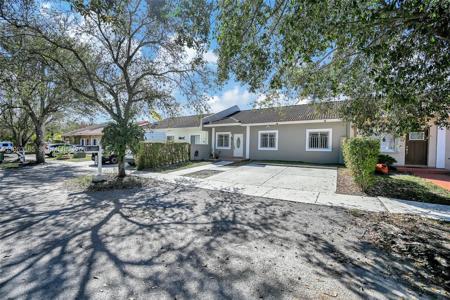 940 NE 13th Ave