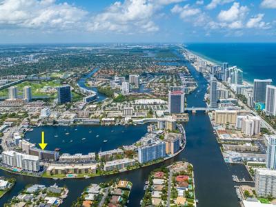 400 Golden Isles Dr