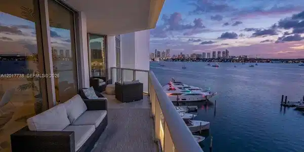 17301 Biscayne Blvd