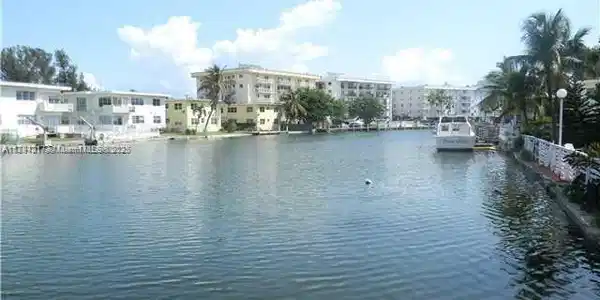 1275 Marseille Dr