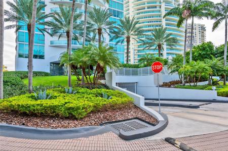 2101 Brickell Ave