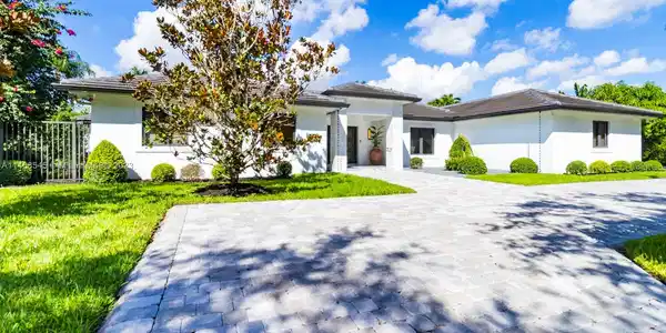 9940 SW 72nd Ave