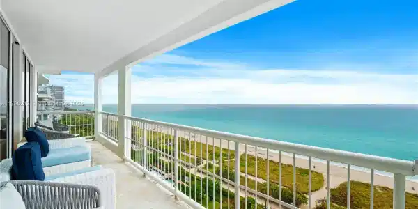9341 Collins Ave