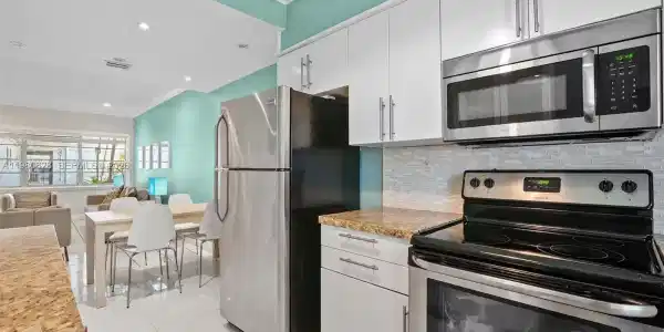 2200 S Ocean Dr