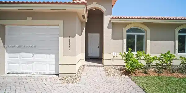 13235 SW 284th St
