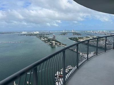 1750 N Bayshore Dr