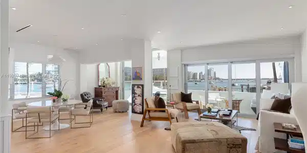 16 Island Ave
