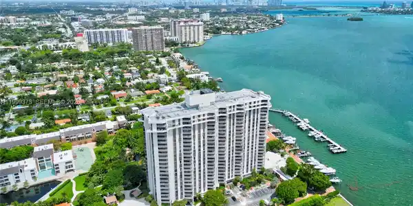 4000 Towerside Ter