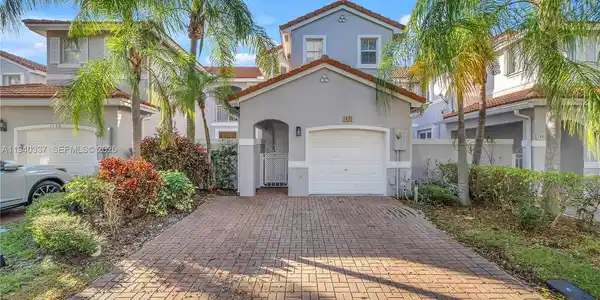 1450 Weeping Willow Way