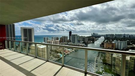 2600 E Hallandale Beach Blvd