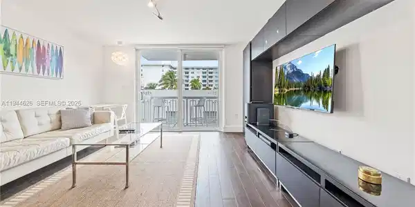 401 Ocean Dr