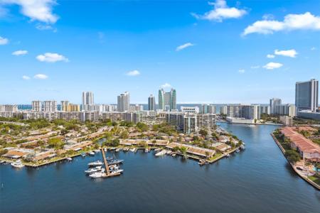 300 Three Islands Blvd