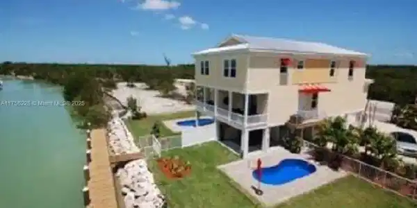 243 Sombrero Beach Rd #2
