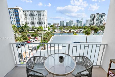500 Bayview Dr