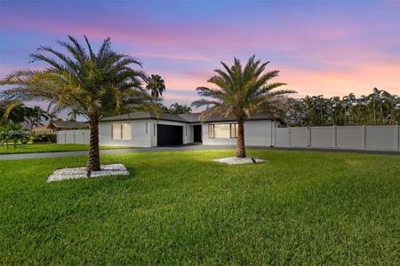 5202 Elm CT