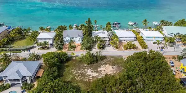 135 Bimini Dr