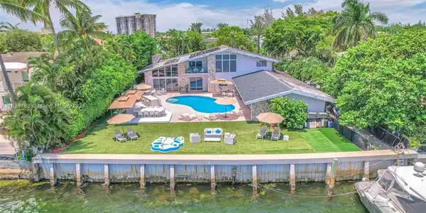 13255 Biscayne Bay Dr