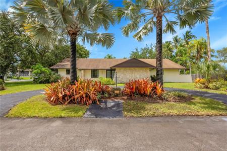 7804 SW 178th Ter