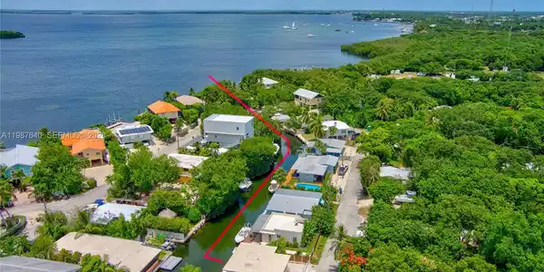 129 Pirates Dr