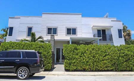 821 NE 17th Ave