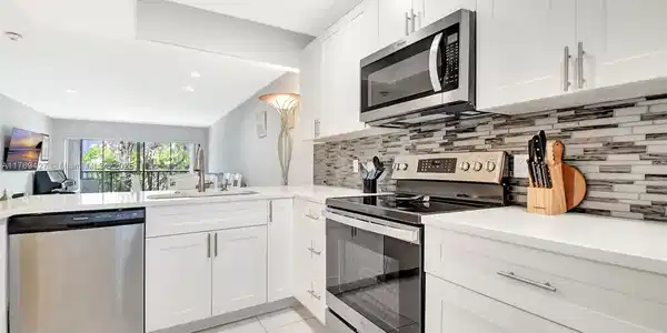 3605 S Ocean Blvd