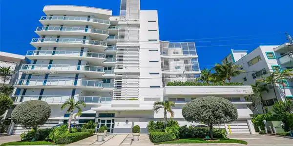9821 E Bay Harbor Dr.
