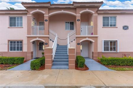 1271 SE 28th Ct