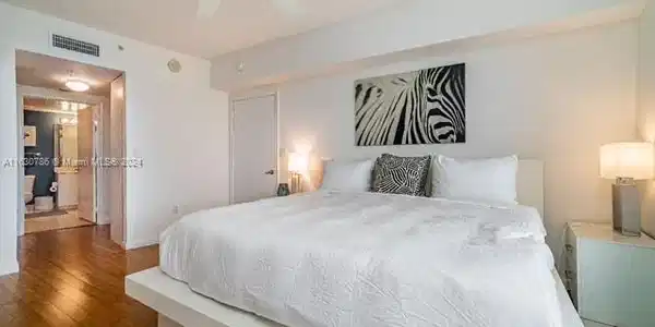 1750 N Bayshore