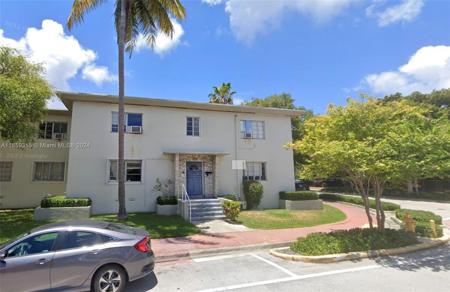 8340 Crespi Blvd