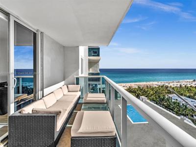 2301 Collins Ave