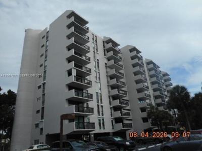4800 Bayview Dr