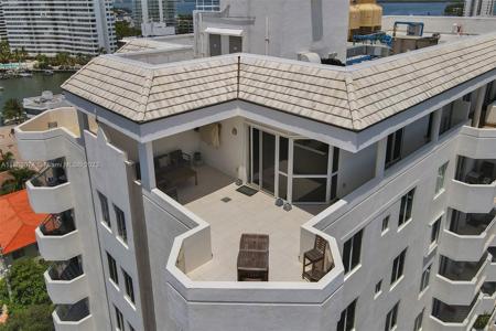 1621 Bay Rd Unit PH5
