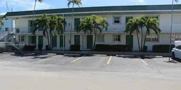 5301 Ocean Ter Unit 9